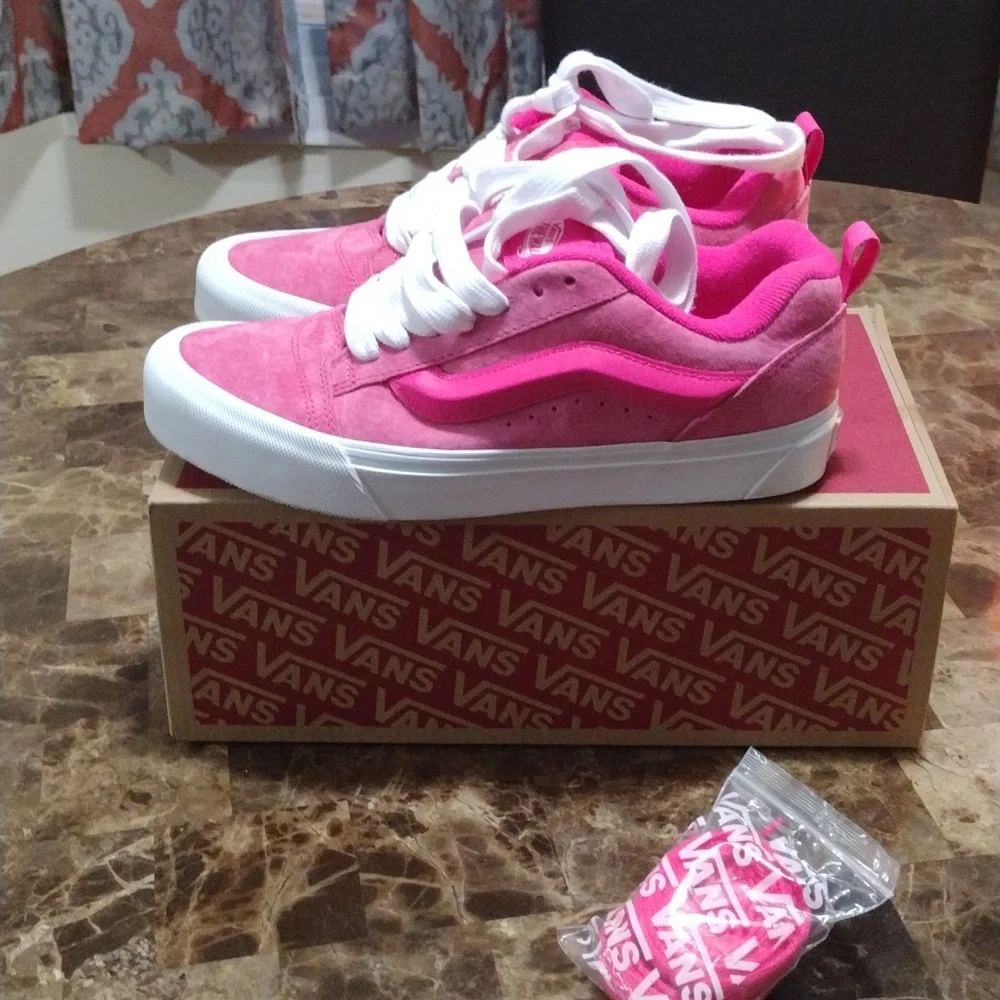 Vans Knu Skool Sneakers